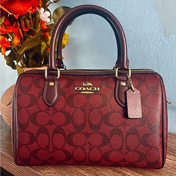 Coach Medium Rowan OXBLOOD - Picture 1 of 10